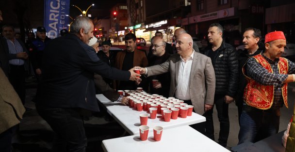 Bıyık, Ramazan'da mahalle mahalle geziyor