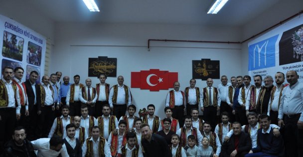 Bıyık, Yarenlerin Coşkusuna Ortak Oldu