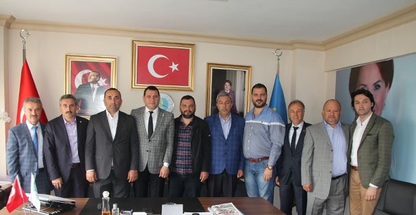 Biz Bütün Partilere Aynı Mesafedeyiz