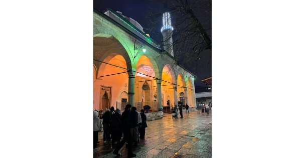 BOSNA HERSEK'İN BAŞKENTİ SARAYOVADA KANDİL COŞKUSU VE EVLİYA ÇELEBİ'NİN İZİNDE VAKIF MEDENİYETİ
