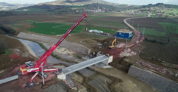 Bu köprü iki ilçedeki mahalleleri birbirine bağlayacak