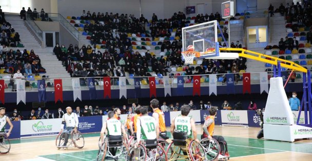 Bu Maçta Dostluk Kazandı