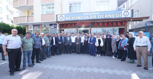 'Bu Makamların Tek Sahibi Var, O Da Millet”