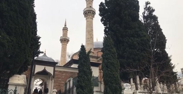 Bursa Emir Sultan Camisinde İkindi Ezanı