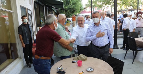 BÜYÜKAKIN VE BIYIK, ÇINARALTI'NDA VATANDAŞLARLA BULUŞTU