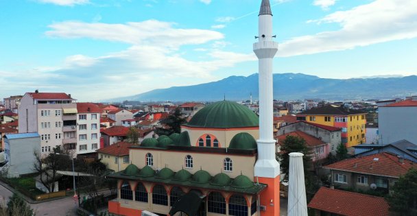 Büyükşehir, 42 Evler Camii'nin Dış Cephesini Yeniledi