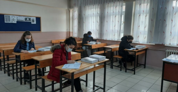 Büyükşehir 5 Bin 100 Öğrencinin Daha Yüzünü Güldürdü