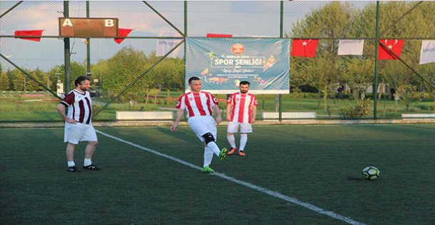 Büyükşehir ailesinin Futbol kardeşliği