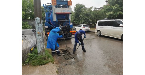 Büyükşehir Ani Yağışlara Karşı Görevde