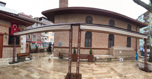 Büyükşehir, Çınarlı Camii'ne Pergola Sistemi Kurdu