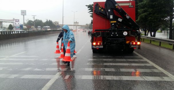 Büyükşehir ekipleri yağış boyunca teyakkuzda