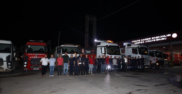 Büyükşehir ekipleri, yangınlara karşı tek vücut