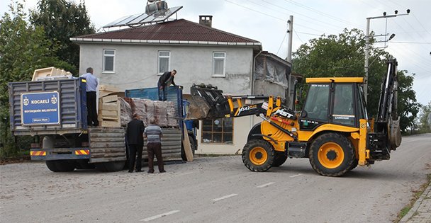 Büyükşehir köylünün yanında!