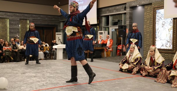 Büyükşehir, kültür ve sanat dolu bir geceye imza attı; Anadolu'nun ritmi Kocaeli'de yankılandı