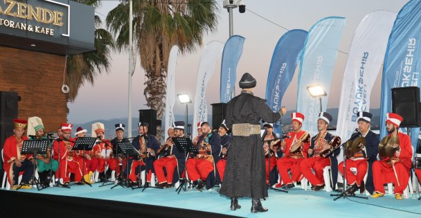 Büyükşehir Mehter Takımı kalplere dokundu