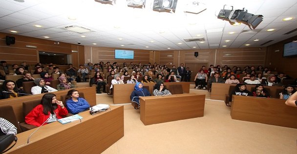 Büyükşehir stajyerlerine oryantasyon eğitimi