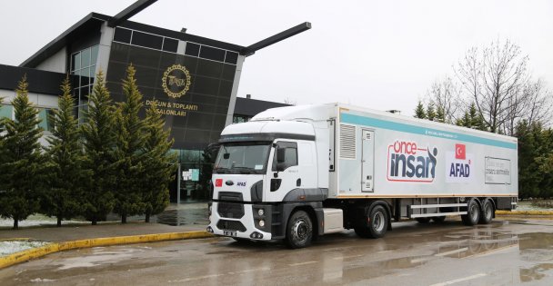 Büyükşehir Yemek Tırını Ukrayna'ya Gönderdi