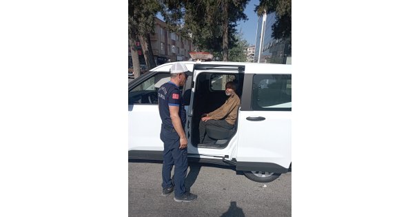 Büyükşehir zabıtasından yardım eli