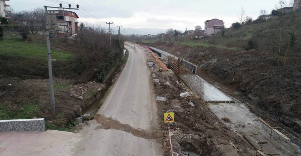 Büyükşehirden Dört Şeritli Yol