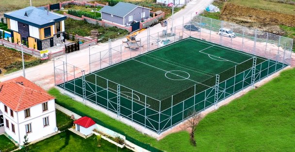 Büyükşehir'den kırsala 12 futbol sahası