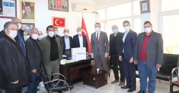 Büyükşehir'den Muhtarlara Sağlık Sepeti