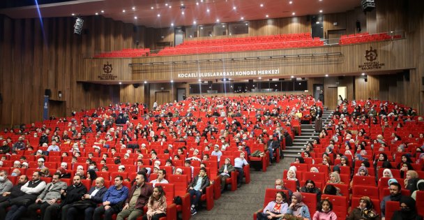 Büyükşehir'den Süveyda Filmi Gösterimi Ve Mesut Uçakan Söyleşisi