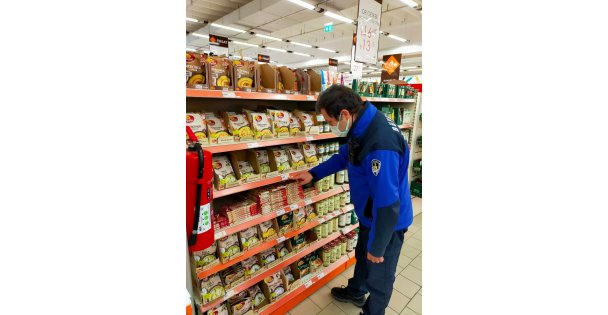 Büyükşehir'in Market Denetimleri Kartepe Ve Derince'de Devam Etti