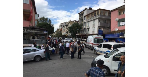 Caddede ortalık karıştı: 3 yaralı