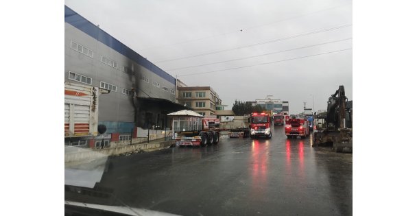 Cam fabrikasında çıkan yangın söndürüldü