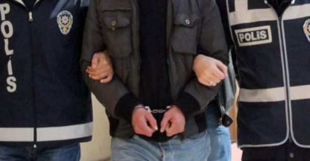 Camilere dadanan hırsız yakalandı
