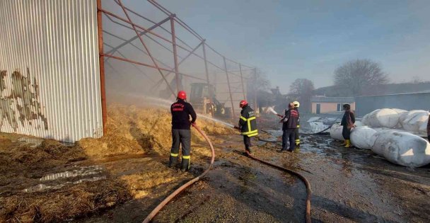 Çatıyı onarmak isterken yangına sebep oldular