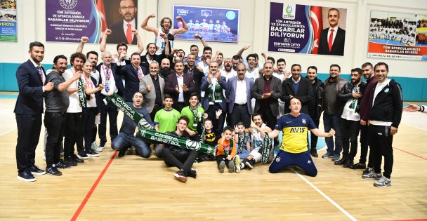 Çayırova Belediyesi Basketbol Takımı namağlup zirvede