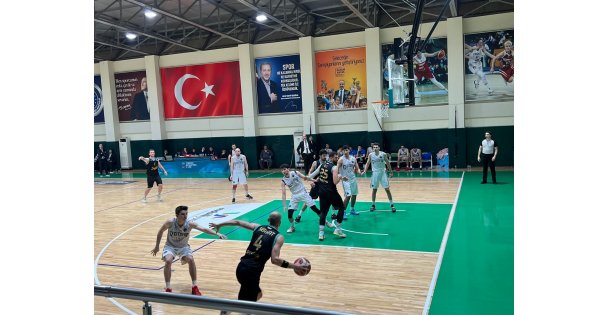 Çayırova Belediyesi Geçit Spor'u Mağlup Etti