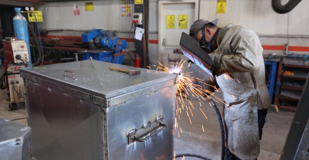 Çayırova Belediyesi Kendi Çöp Konteynerini Üretiyor