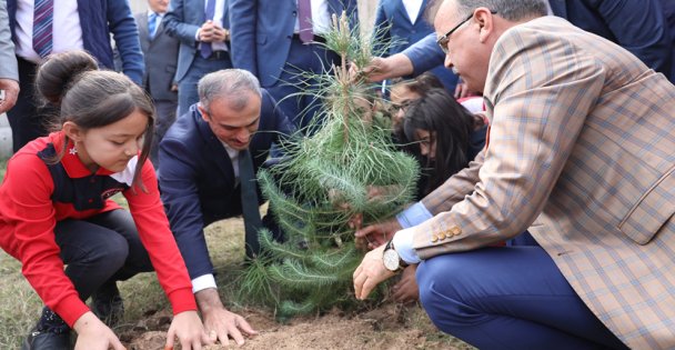 Çayırova geleceğe nefes oldu!