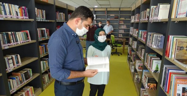 Çayırova İlçe Milli Eğitimden Kütüphane Ziyareti