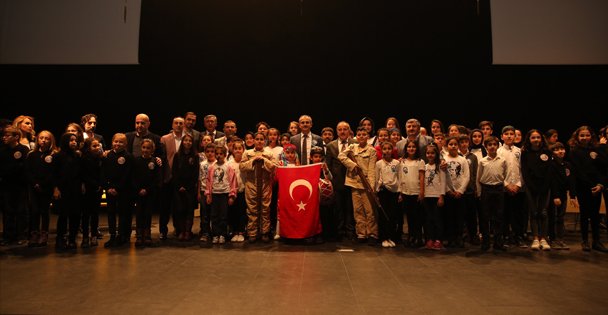 Çayırova Mehmet Akif Ersoy'u unutmadı