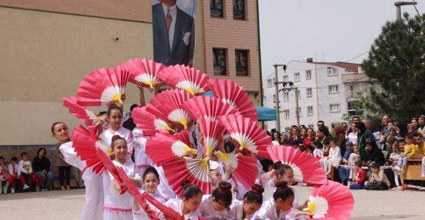 Çayırova'da 23 Nisan Coşkusu Yaşandı