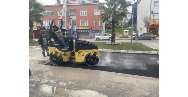 Çayırova'da Asfalt Yama Çalışması