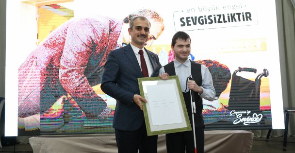 Çayırova'da Engelliler Gününe Özel Program Düzenlendi