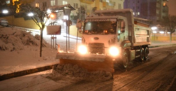 Çayırova'da Karla Mücadele Çalışmaları