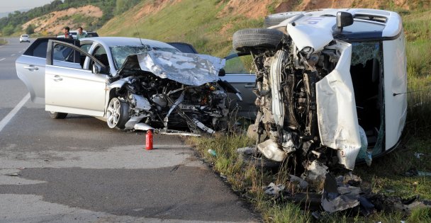 Çayırova'da trafik kazası