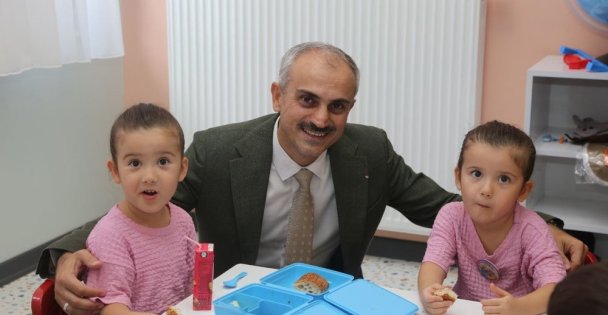 Çayırovada yeni eğitim-öğretim döneminin ilk ders zili çaldı