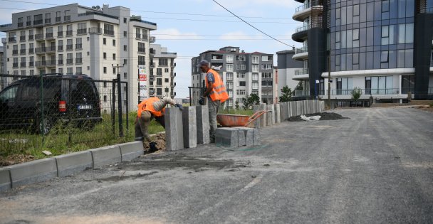 Çayırova'nın Kaldırımları Yenileniyor