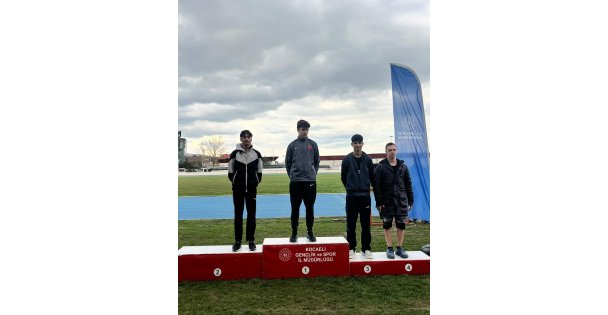 Çayırovaya atletizmde 2 madalya geldi