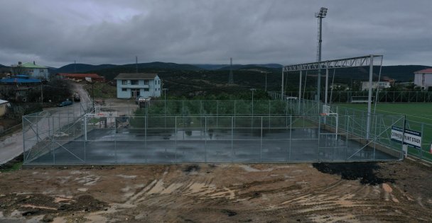Çerkeşli'deki Sahanın Potaları Tamam