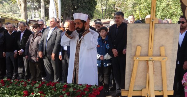 Cesedi Asitle Eritilen İş Adamı İçin Gıyabi Cenaze Namazı Kılındı