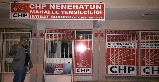 CHP'nin camlarını kırdılar!