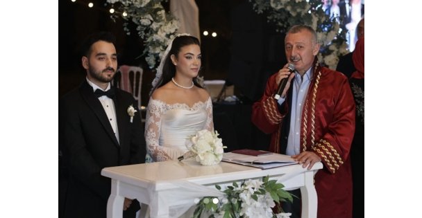 Çiçek ve Taze Ailelerinin...