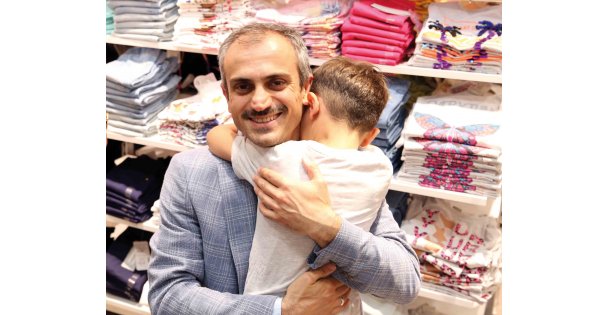 Çiftçi, ' Beşikten Eşiğe Yetim” Projesini Kalıcı Hale Getiriyor